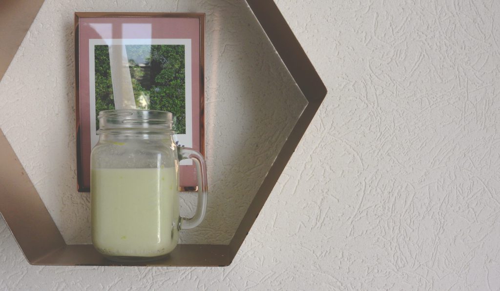 Jus avocat – lait d'amande
