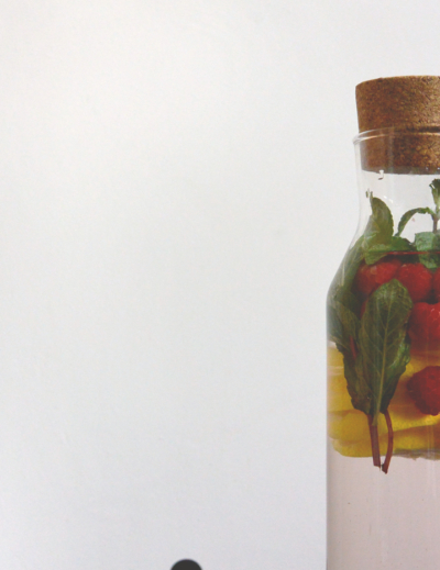 Eau détox – citron, framboise et menthe