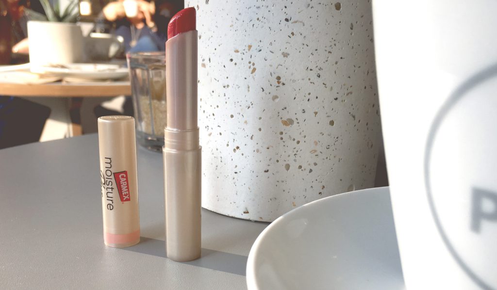 Carmex moisture plus