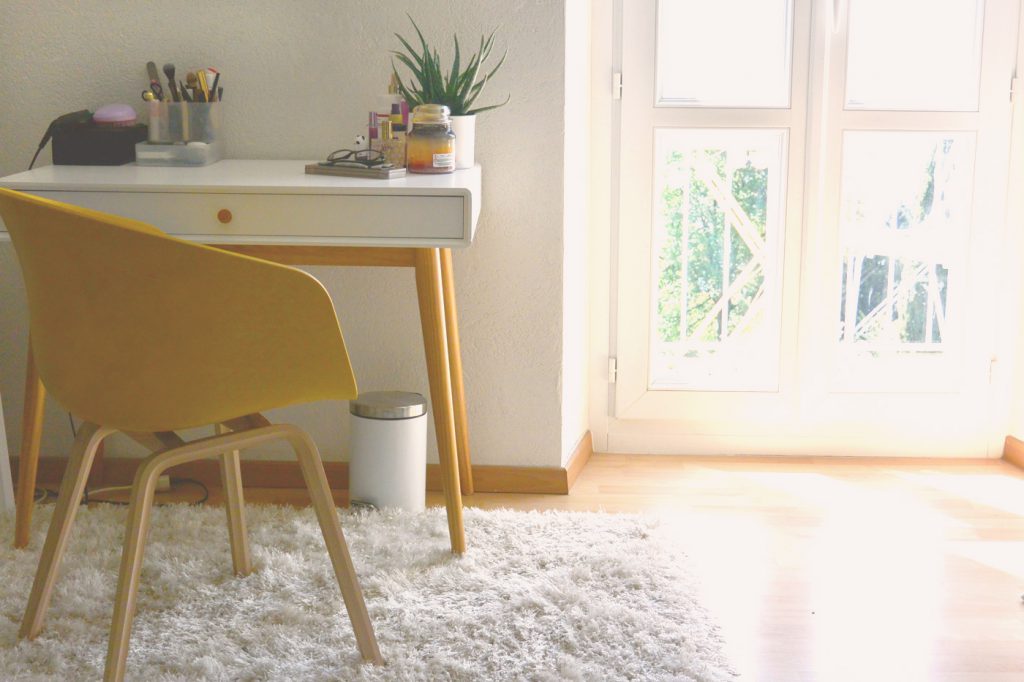 About a chair – Hay