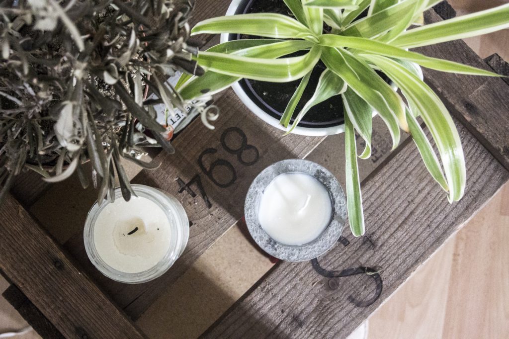 DIY bougie à la cire de soja et son pot en béton