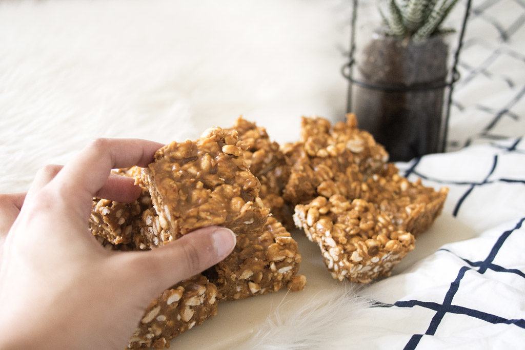 Peanut butter crispy bars