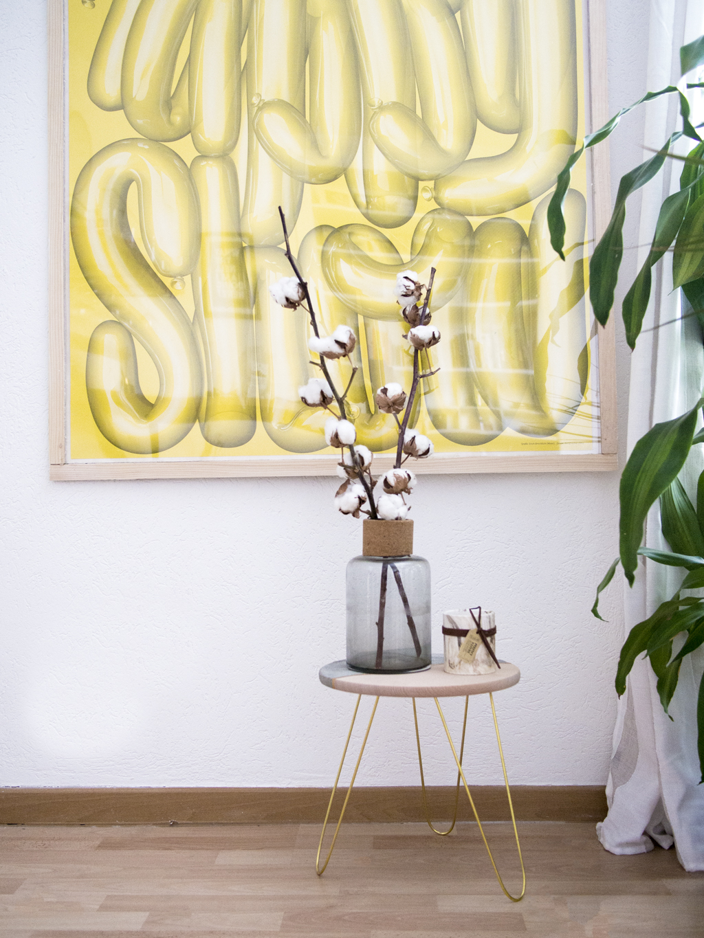 Table basse en bois et ciment inspiration Kintsugi