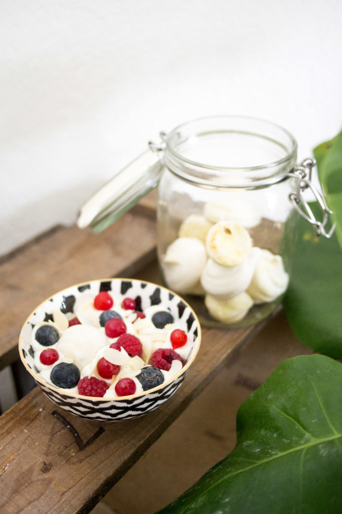 Pavlova Bowl et meringue à la pistache